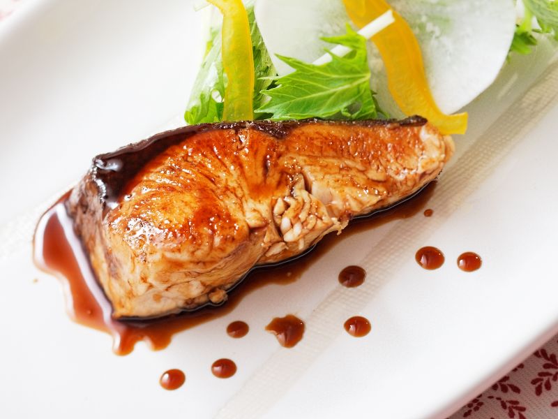 バルサミコ風味のぶりの照り焼き｜COCORO KITCHEN：シャープ