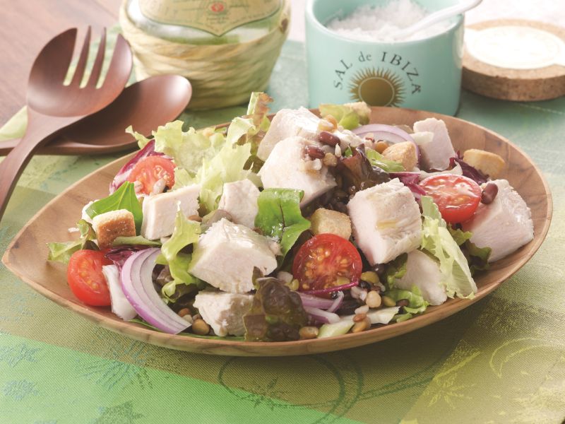 蒸し鶏14000 電気圧力鍋で簡単！蒸し鶏 by 小泉成器（公式） 【クックパッド